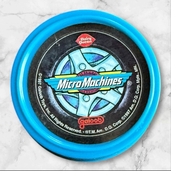 Vintage Rare Micro Machines Dairy Queen Toy, Collapsible Cup, 1997 - Picture 1 of 4